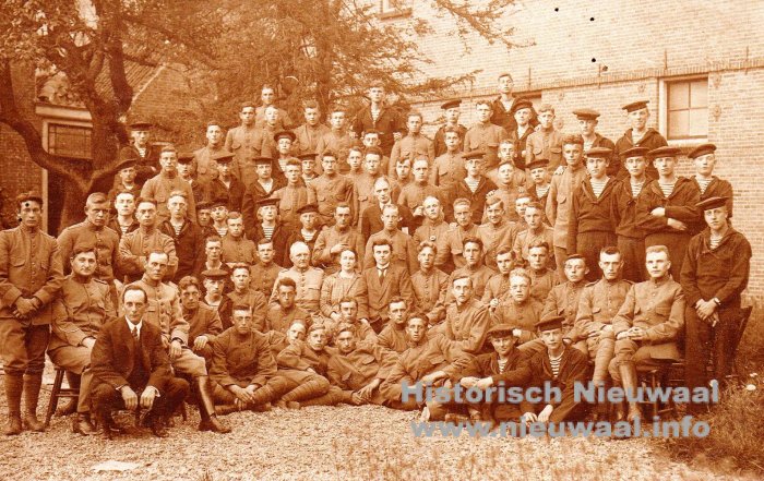 Militairen 046